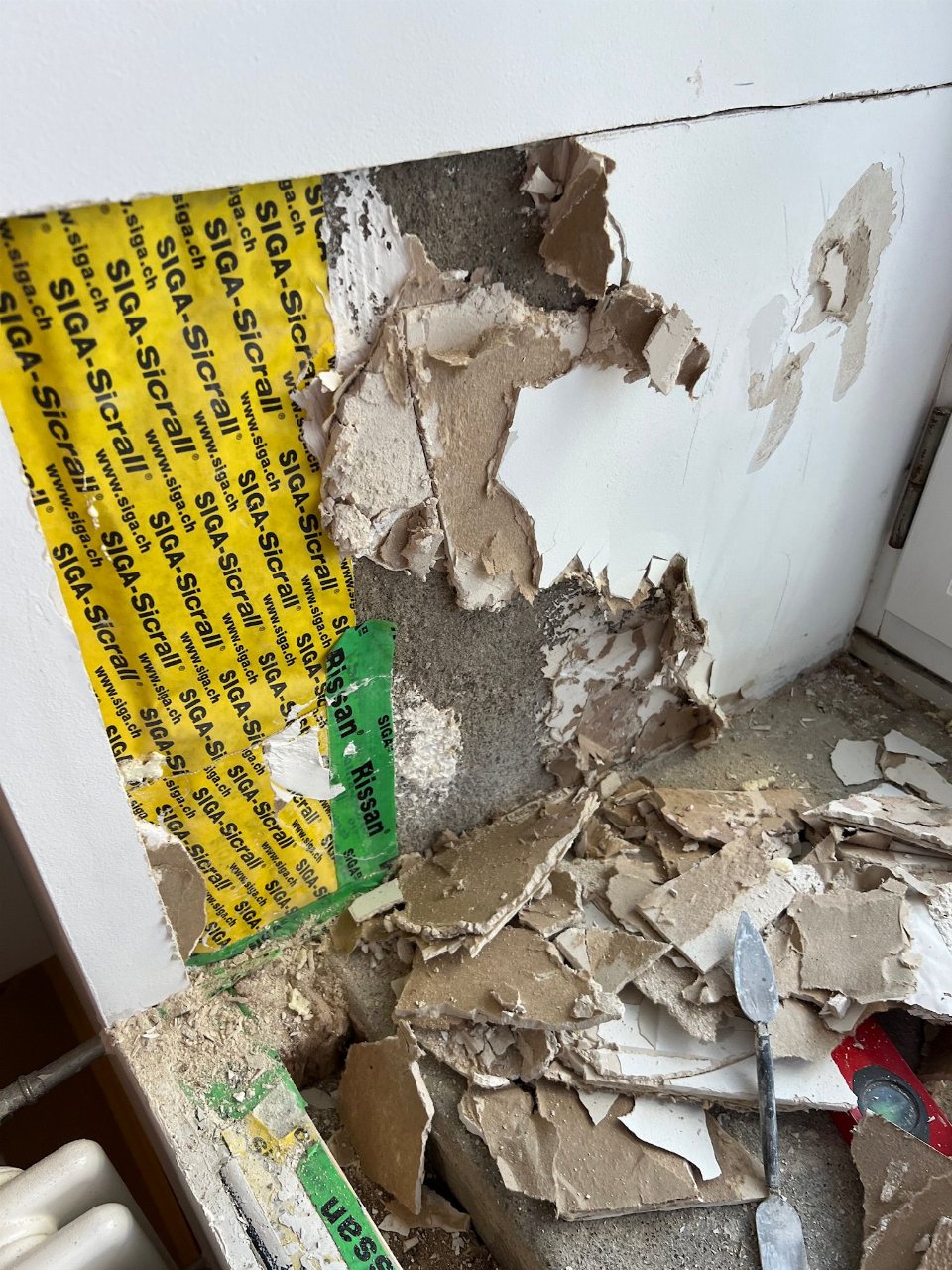 Fensternische Sanierung — LUAN E.U GmbH — Vorher (3/3)
