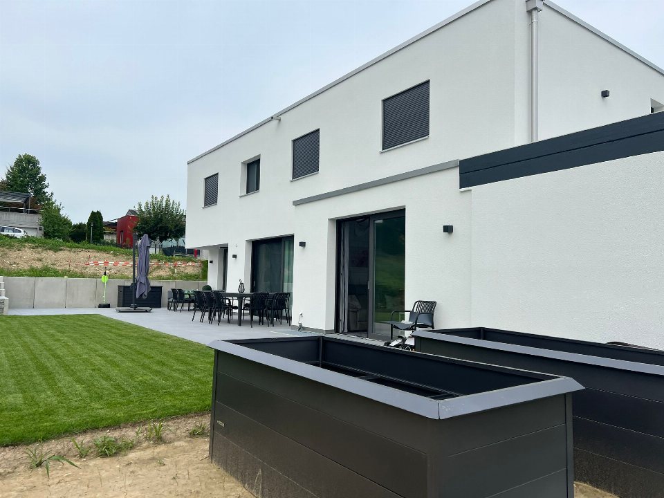 Neubau Fassade und Terrasse — LUAN E.U GmbH — Nachher (1/6)
