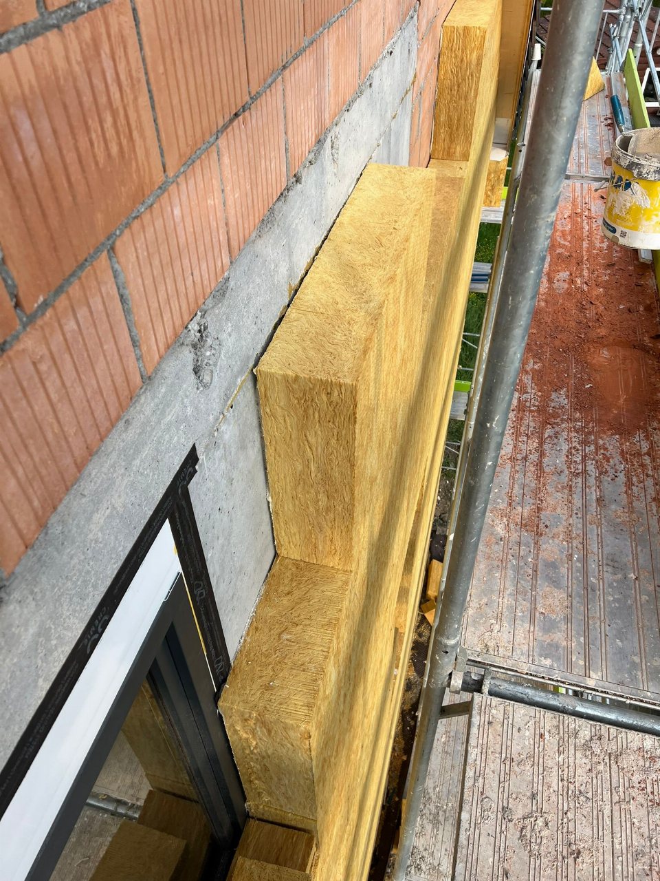 Fassadendaemmung Ausfuehrung — LUAN E.U GmbH — Vorher (2/6)