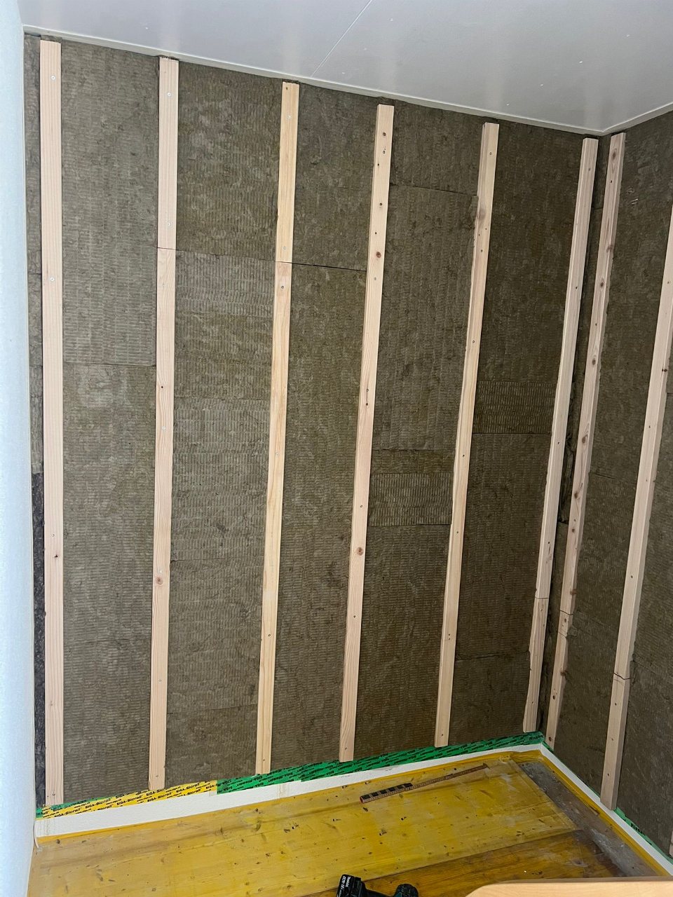 Fassadendaemmung Ausfuehrung — LUAN E.U GmbH — Vorher (3/6)