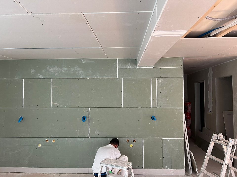 Innenausbau Wandverkleidung — LUAN E.U GmbH — Vorher (3/3)