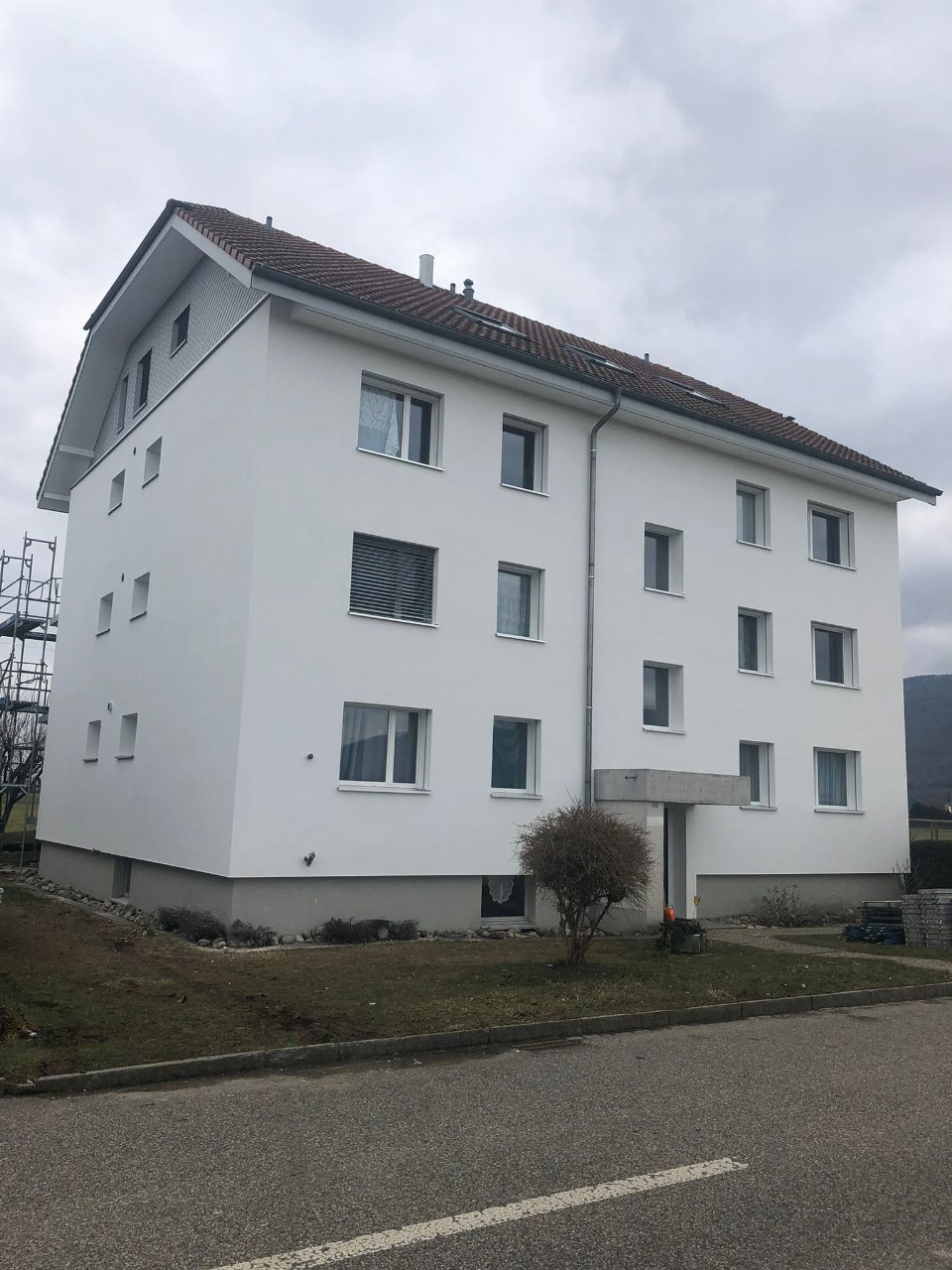 Mehrfamilienhaus Fassade — LUAN E.U GmbH — Nachher (4/5)