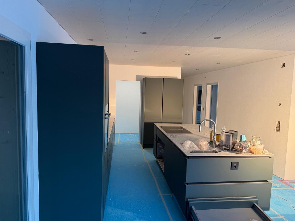 Kueche und Wohnbereich — LUAN E.U GmbH — Vorher (3/3)